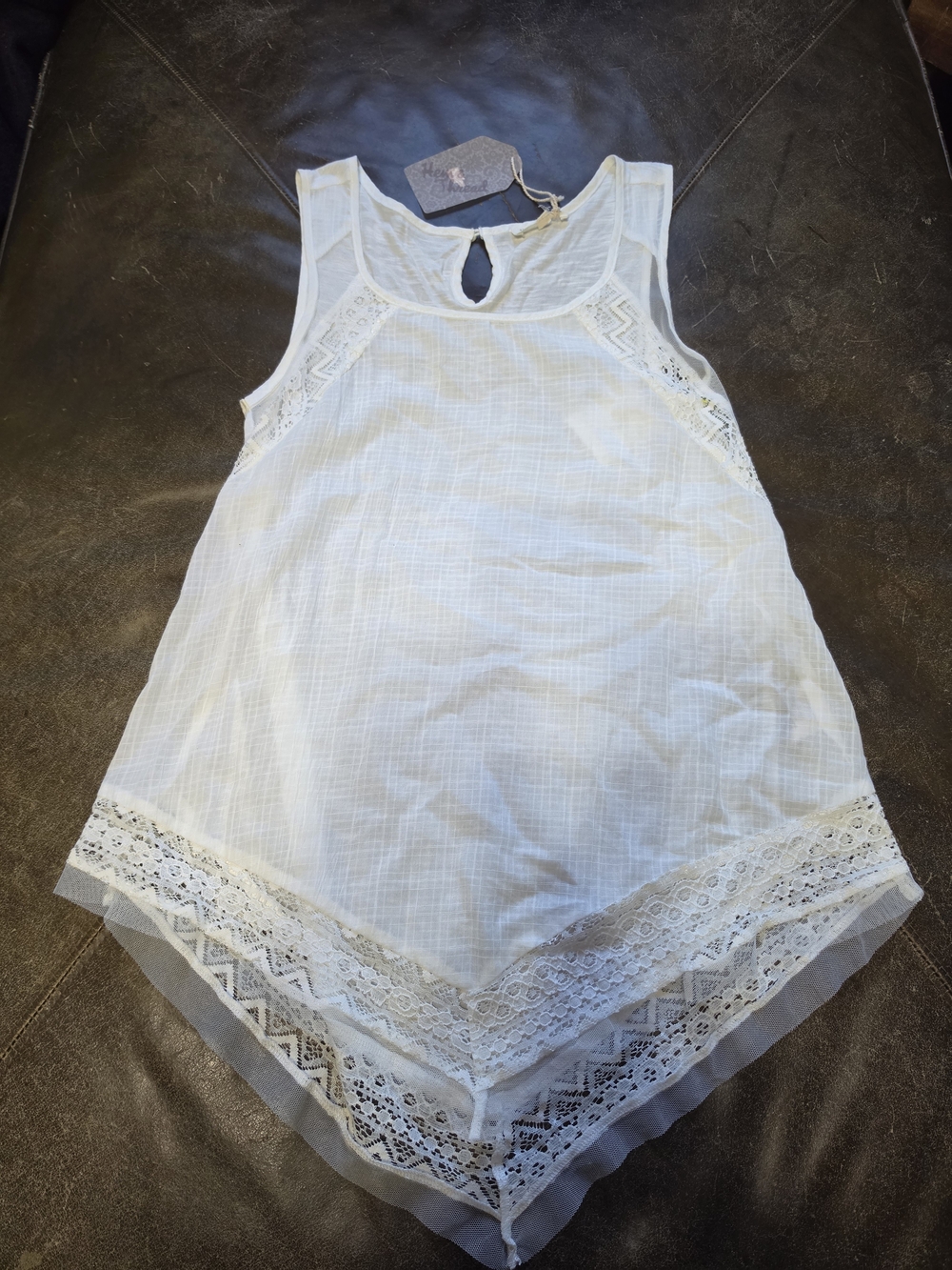 NWT Hem & Thread Ivory Lace Asymmetrical Sharkbite Tank Top